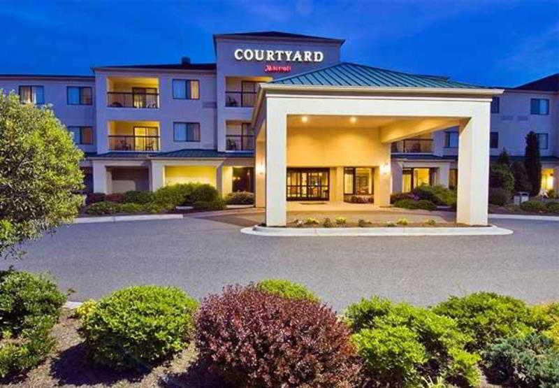 Отель Courtyard By Marriott Линчберг Экстерьер фото