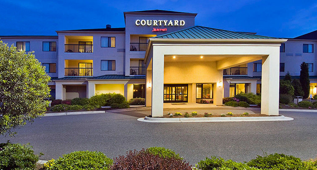 Отель Courtyard By Marriott Линчберг Экстерьер фото